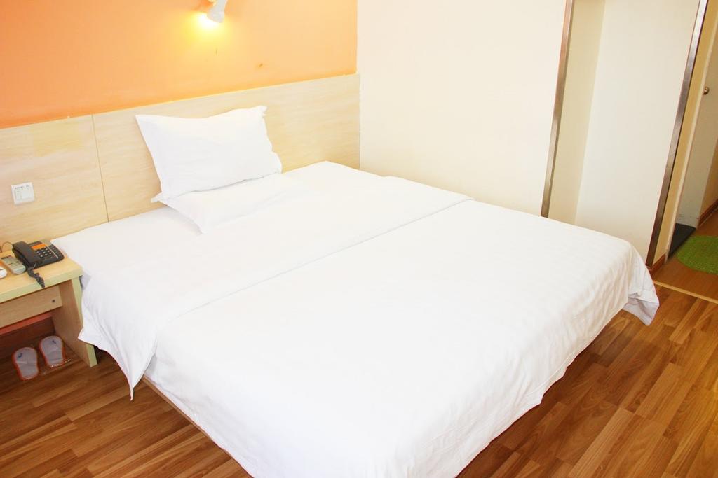 7Days Inn Bazhong Nanchi South Road Phoenix City Exterior foto