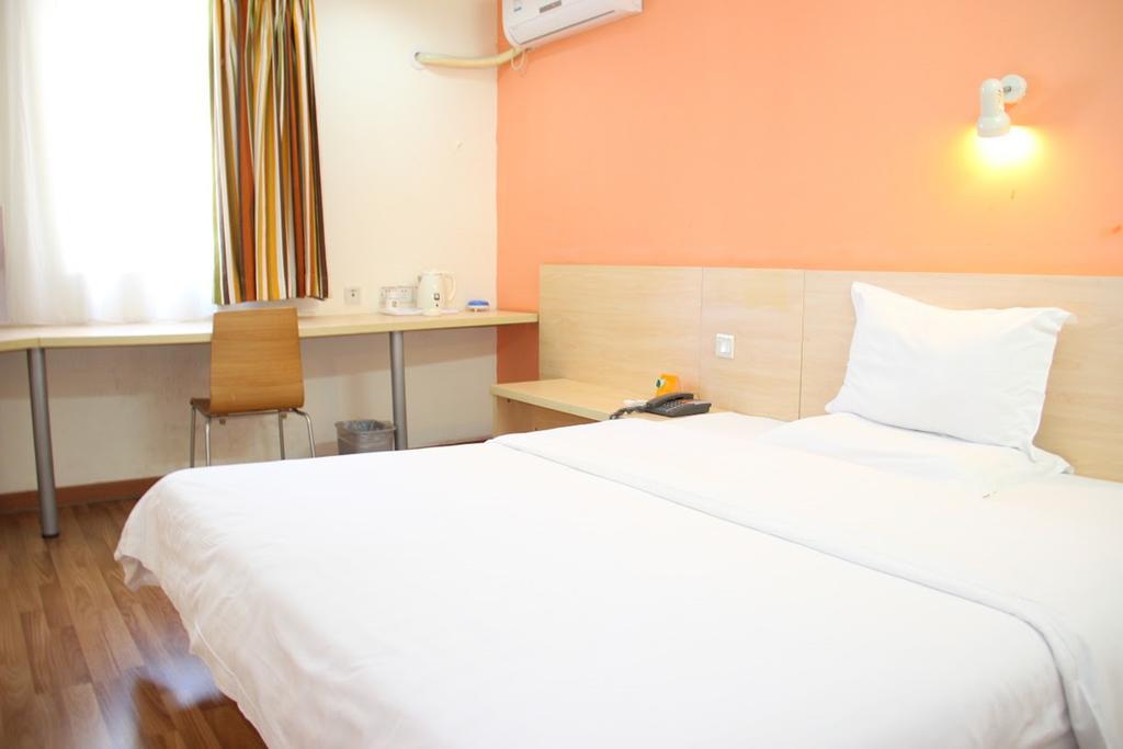7Days Inn Bazhong Nanchi South Road Phoenix City Exterior foto