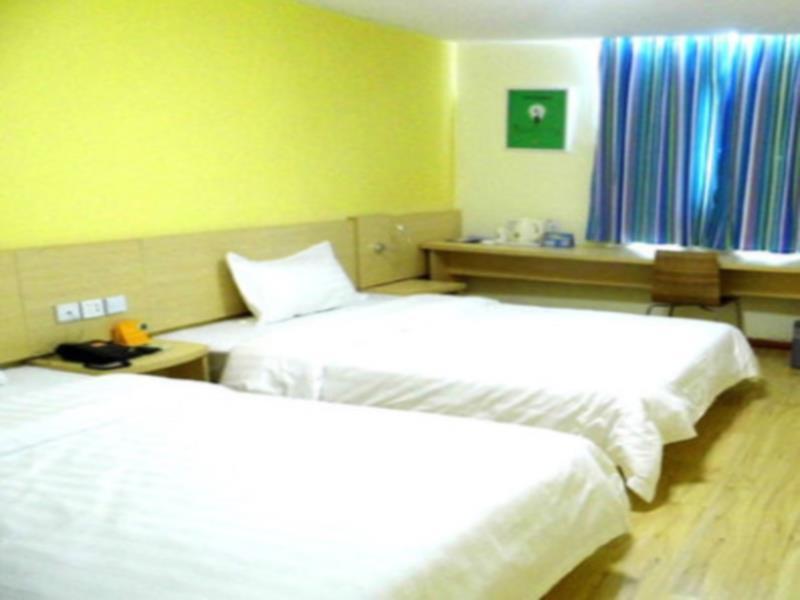 7Days Inn Bazhong Nanchi South Road Phoenix City Exterior foto